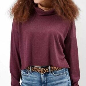 American Eagle Outfitters Cowl Neck Waffle Knit Crop top size XS purple NWT